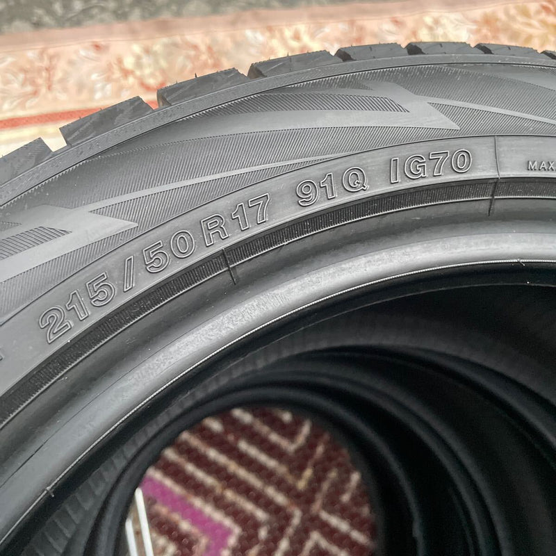 215/50R17 スタッドレスタイヤ　2021年製　在庫処分　未使用品　4本：79700円 未使用