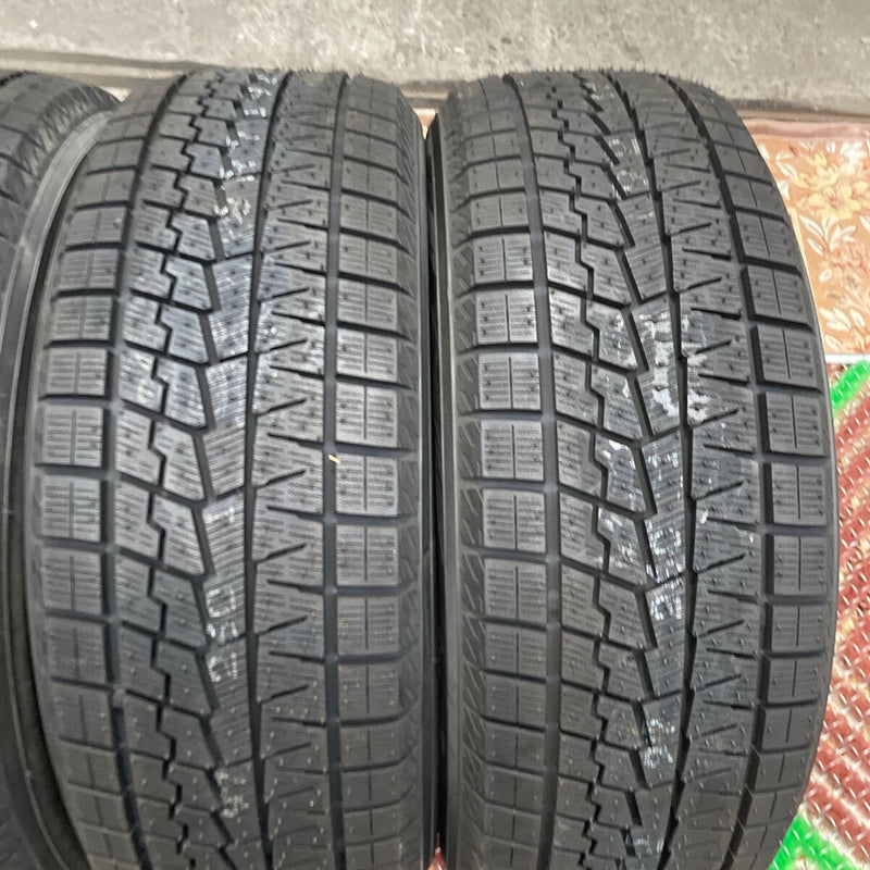 215/55R18 スタッドレスタイヤ　2021年製　在庫処分　未使用品　4本：88000円 未使用