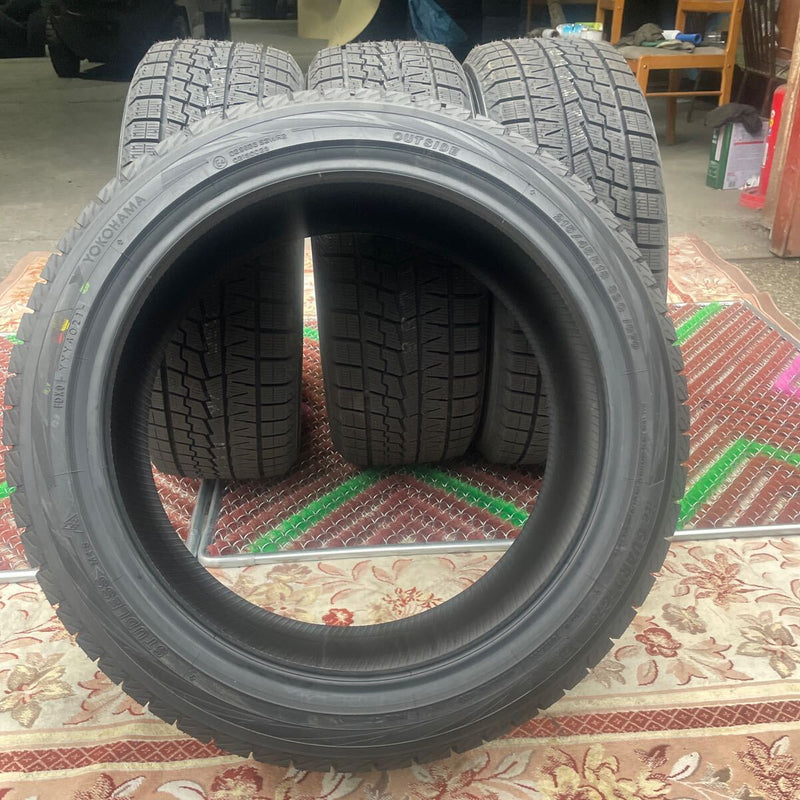 215/45R18 スタッドレスタイヤ　在庫処分　未使用品　4本：88000円 未使用