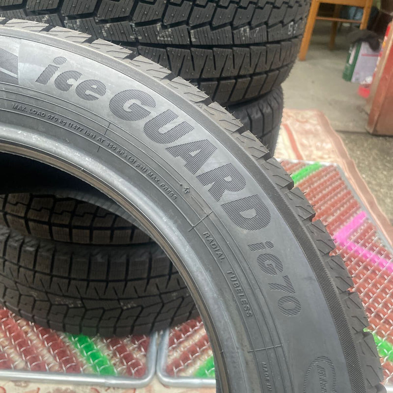 215/55R17 スタッドレスタイヤ　2021年製　在庫処分　未使用品　4本：81000円 未使用