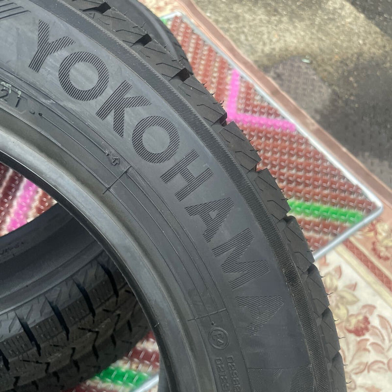 215/55R17 スタッドレスタイヤ　2021年製　在庫処分　未使用品　4本：82000円 未使用