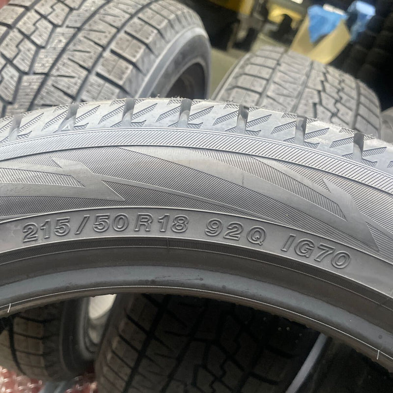 215/50R18 スタッドレスタイヤ　2021年製　在庫処分　未使用品　4本：84000円 未使用