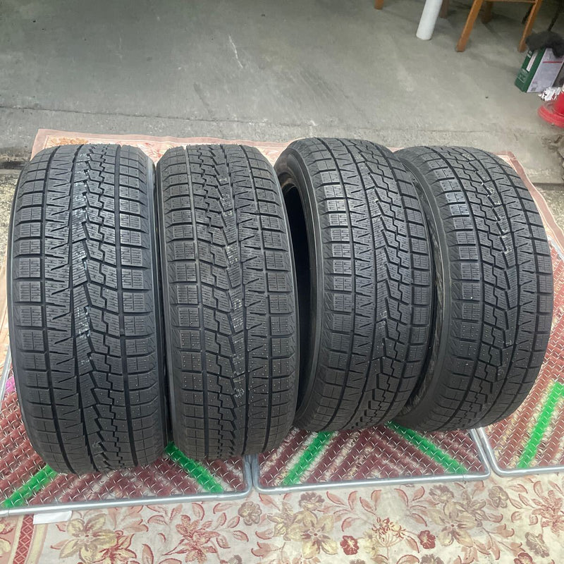 215/50R18 スタッドレスタイヤ　2021年製　在庫処分　未使用品　4本：88000円 未使用