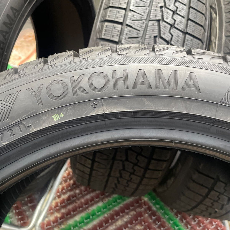 215/50R18 スタッドレスタイヤ　2021年製　在庫処分　未使用品　4本：88000円 未使用