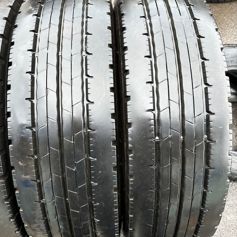 215/70R17.5 DUNLOP 118/116L, SPLT50,　激安美品　　6本セット：33000円