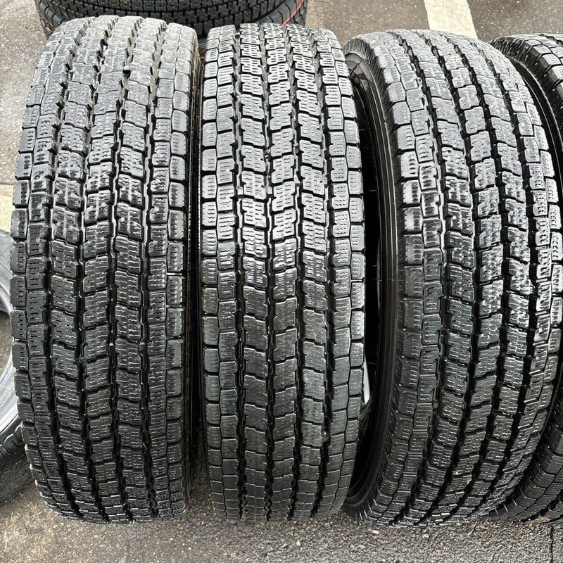 195/85R16 中古地山　ヨコハマ　激安美品　　6本セット：30000円