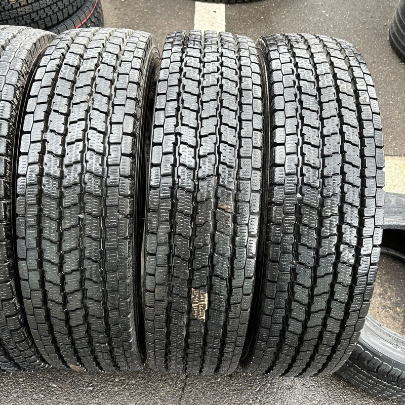 195/85R16 中古地山　ヨコハマ　激安美品　　6本セット：30000円