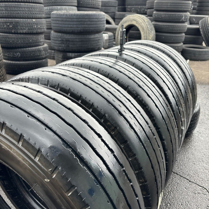 205/70R16 中古地山　ヨコハマ　激安美品　　6本セット：24000円