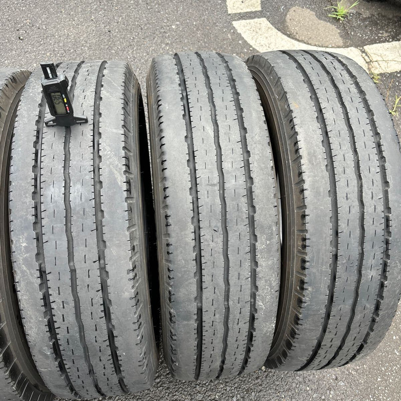 205/70R16 中古地山　ヨコハマ　激安美品　　6本セット：25800円