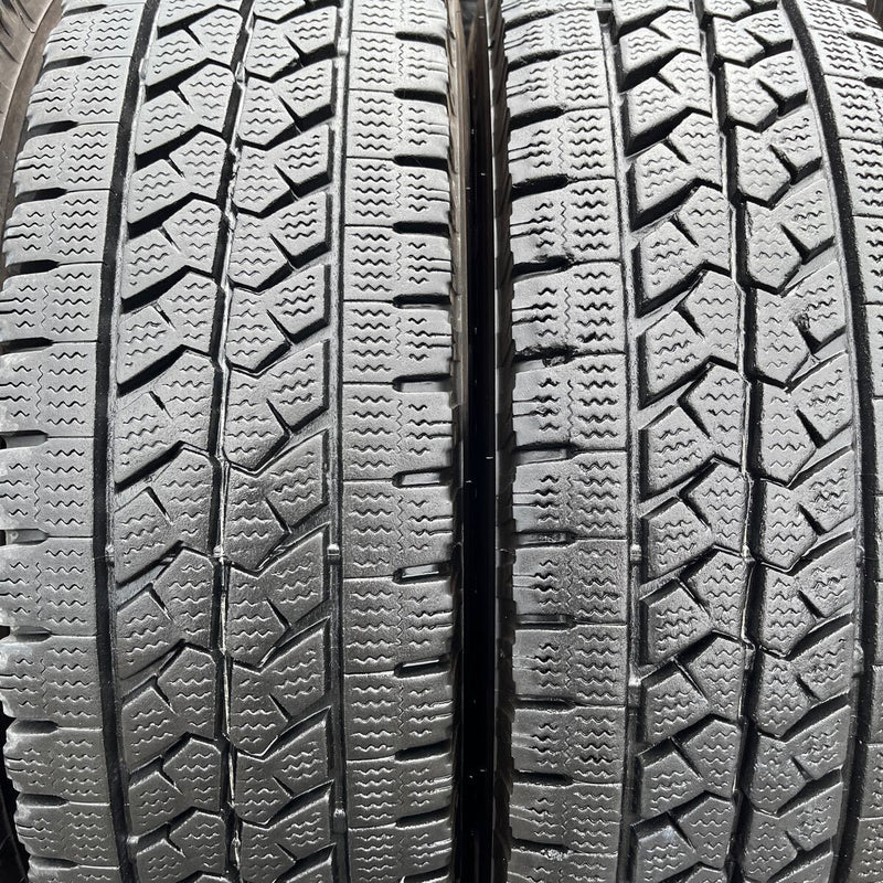 205/85R16 BRIDGESTONE, W979 中古スタッドレス　激安美品　　6本セット：25000円