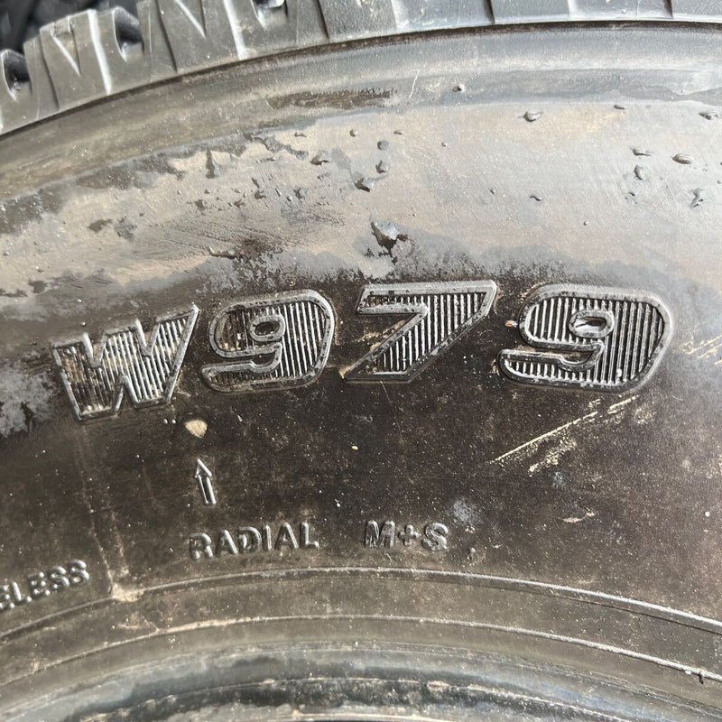 205/85R16 BRIDGESTONE, W979 中古スタッドレス　激安美品　　6本セット：25000円