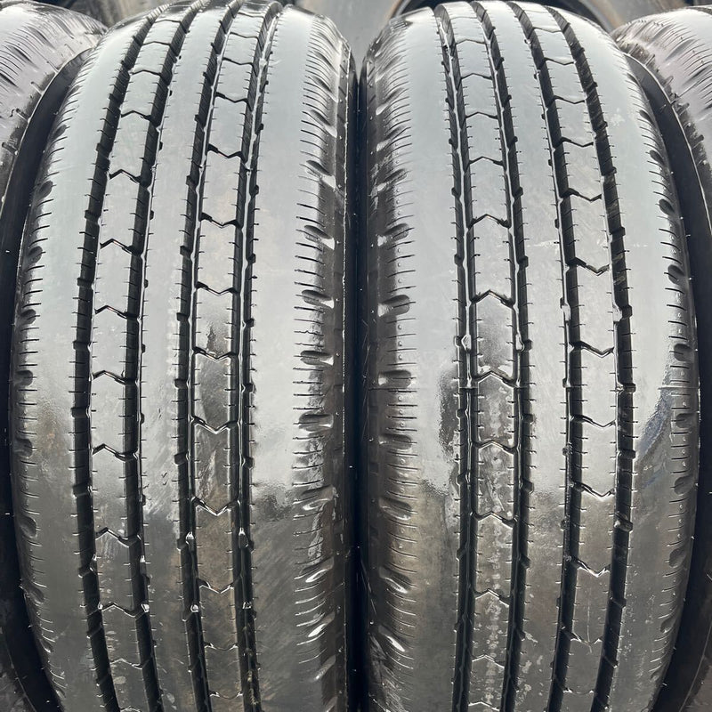 225/70R16 BRIDGESTONE, R202 中古タテ溝　激安美品　　6本セット：26000円