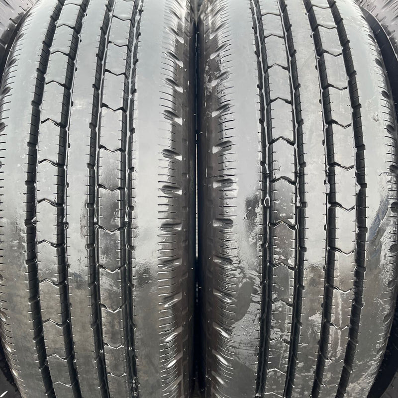 225/70R16 BRIDGESTONE, R202 中古タテ溝　激安美品　　6本セット：26000円