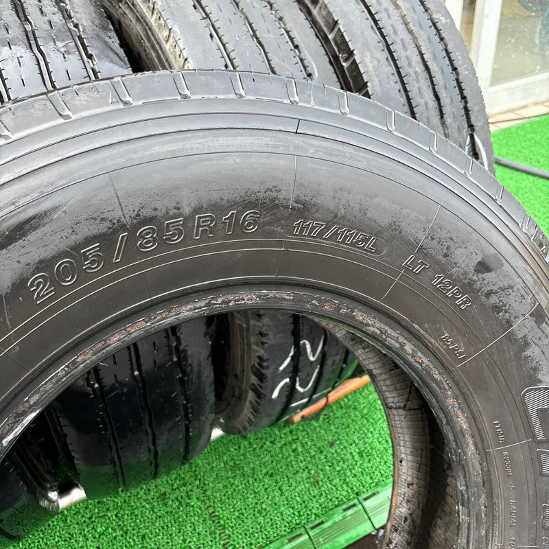 205/80R16 ヨコハマ　年式:2022年 中古　激安美品　　6本セット：28000円