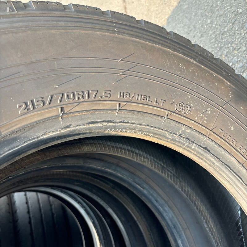 215/70R17.5年式2022年　 中古地山　ダンロップ　激安美品　　4本セット：17000円