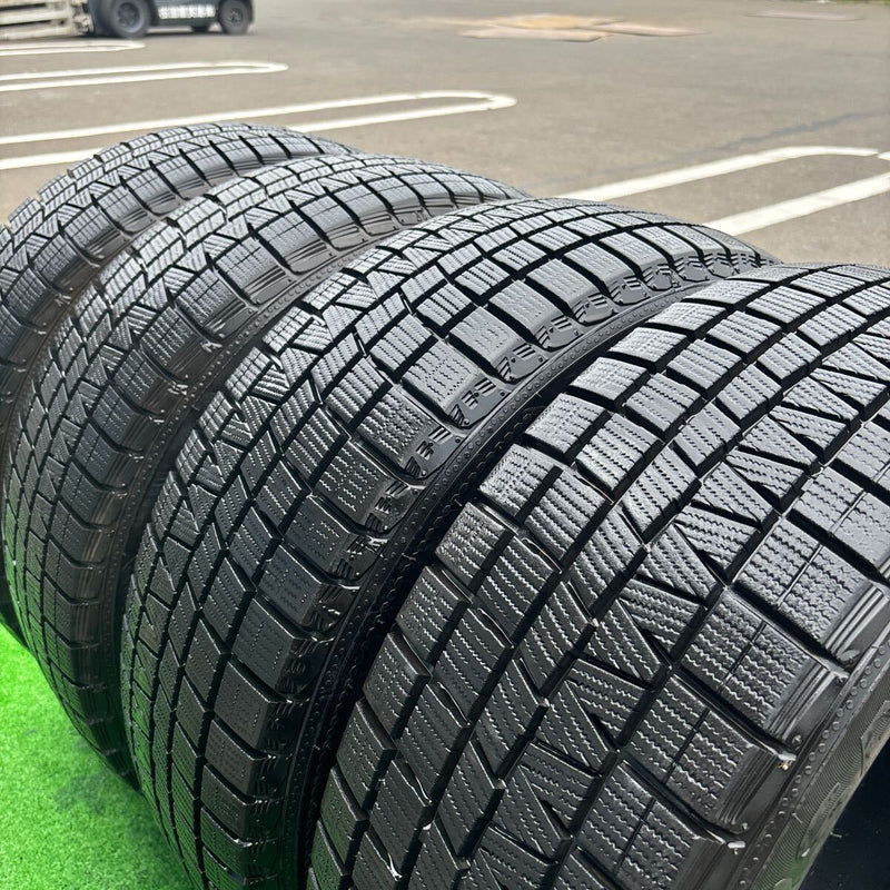 215/60R17 、96Q ナンカン CORSAFA 2017年、スタッドレスタイヤ美品　4本セット：16000円