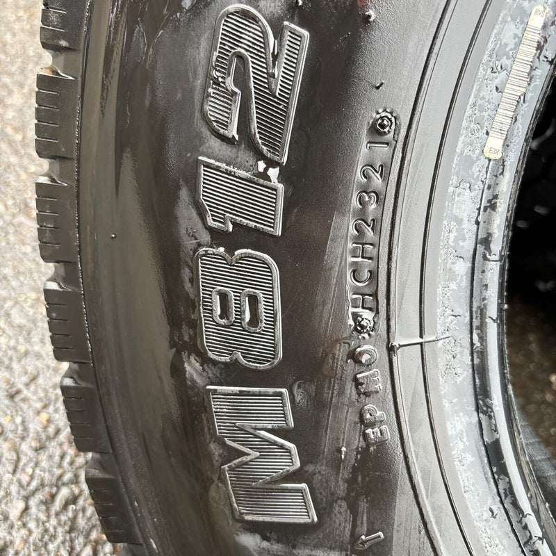 ブリヂストン 205/85R16 M812 中古MIXタイヤ 4本セット:18000