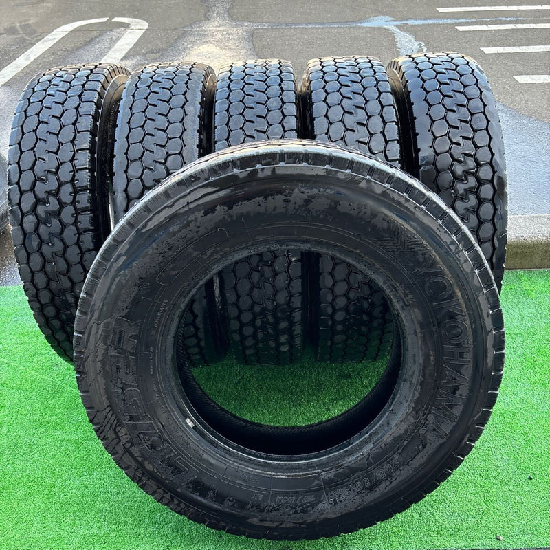 205/85R16 117/115N LT 中古地山　ヨコハマ　激安美品　　6本セット：27000円