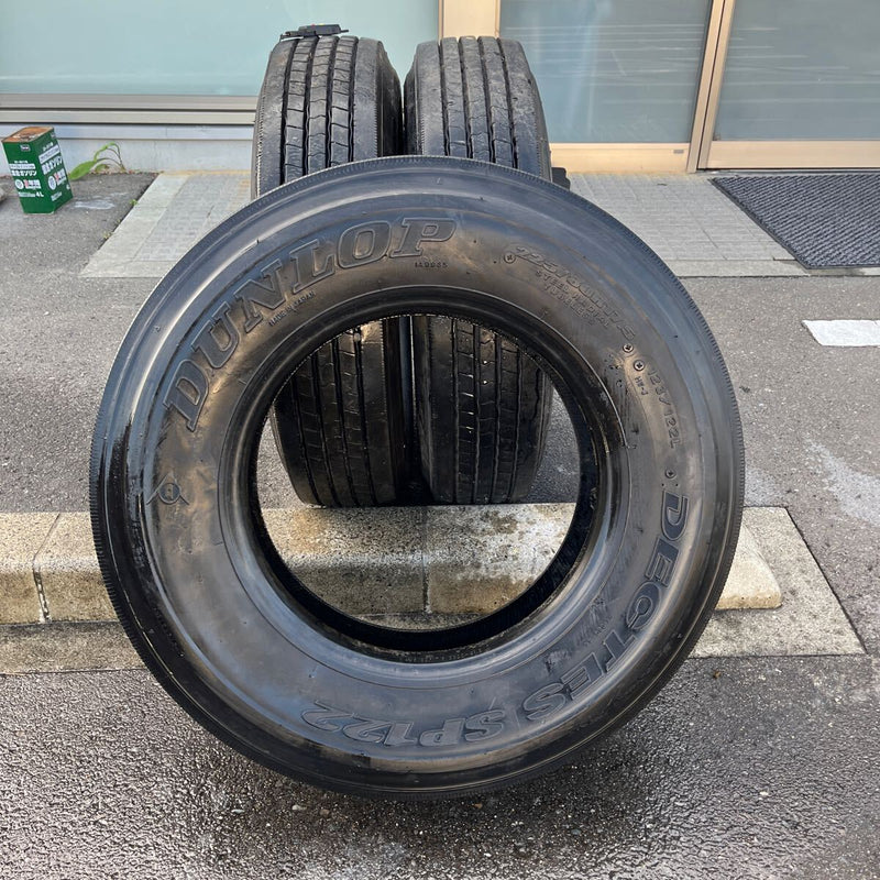 225/80R17.5 中古地山　ダンロップ　激安美品　　2本セット＋1本：14000円