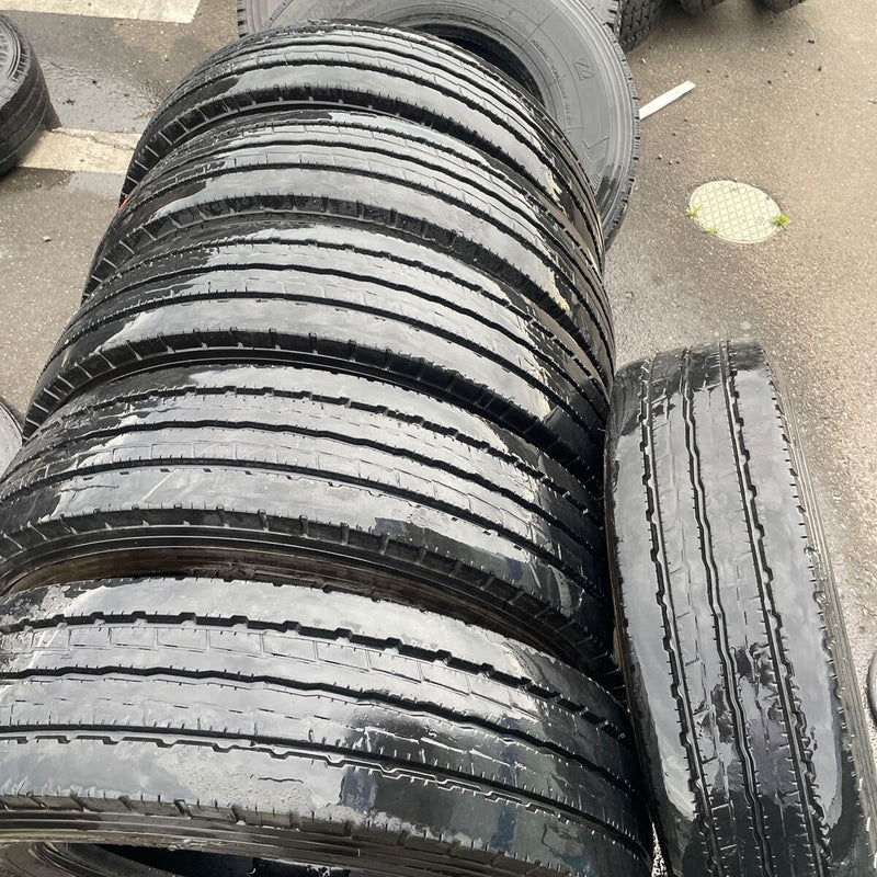 205/85R16 中古地山　ヨコハマ　激安美品　　6本セット：29800円