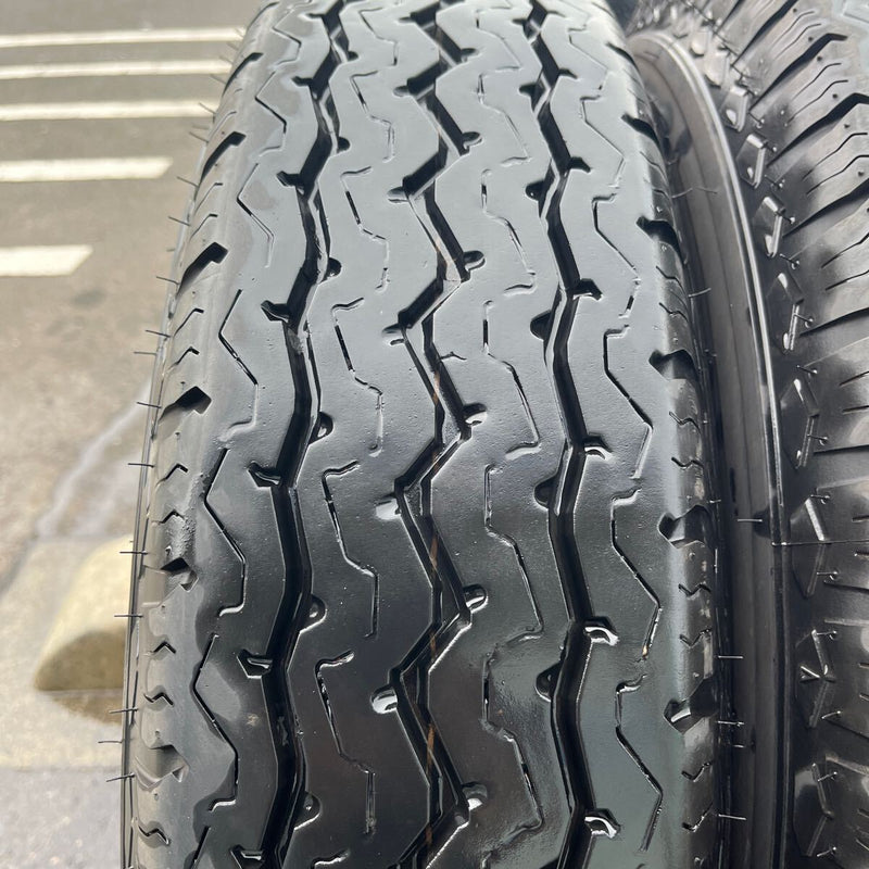 205/85R16 DUNLOP, LT5 中古タテ溝　激安美品　　6本セット：25500円