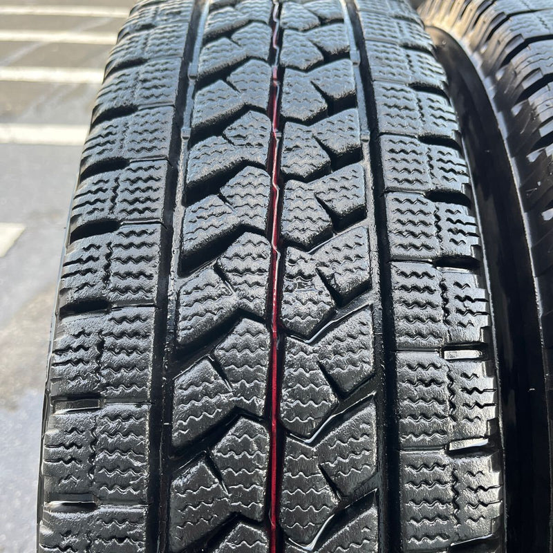 195/75R15 BRIDGESTONE, W979 中古スタッドレス　激安美品　　6本セット：26000円