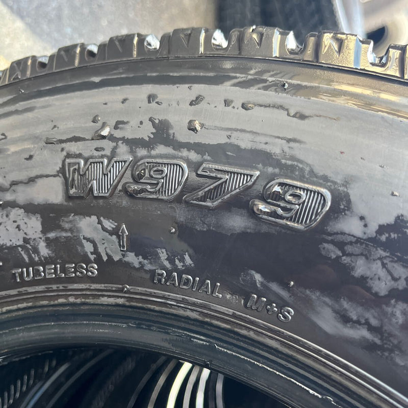 195/75R15 BRIDGESTONE, W979 中古スタッドレス　激安美品　　6本セット：26000円