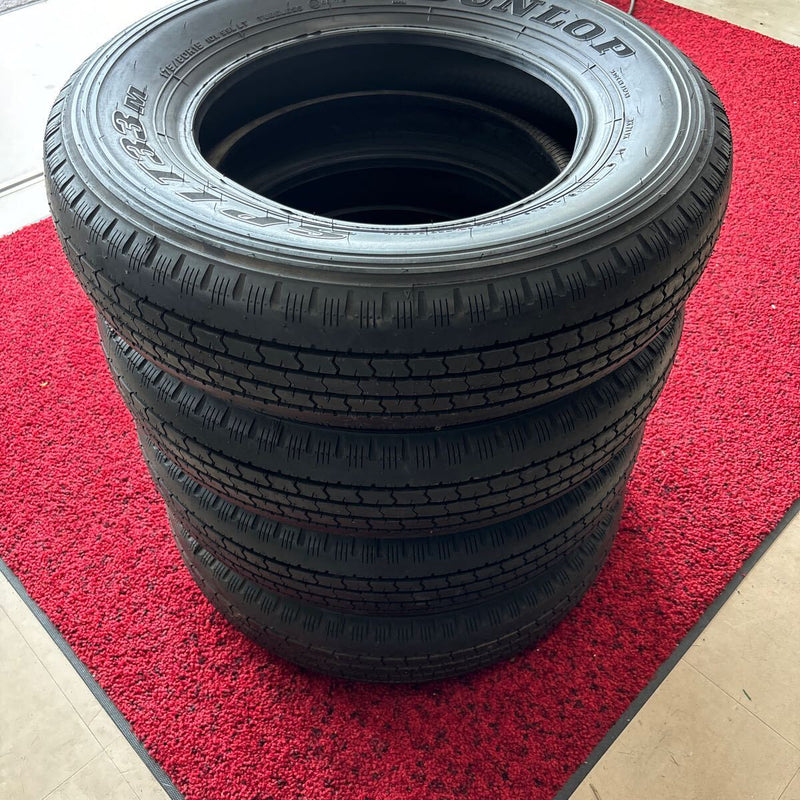 ダンロップ 175/80R15 SPLT33M イボ付ほぼ新品 年式古め 4本セット:20000円