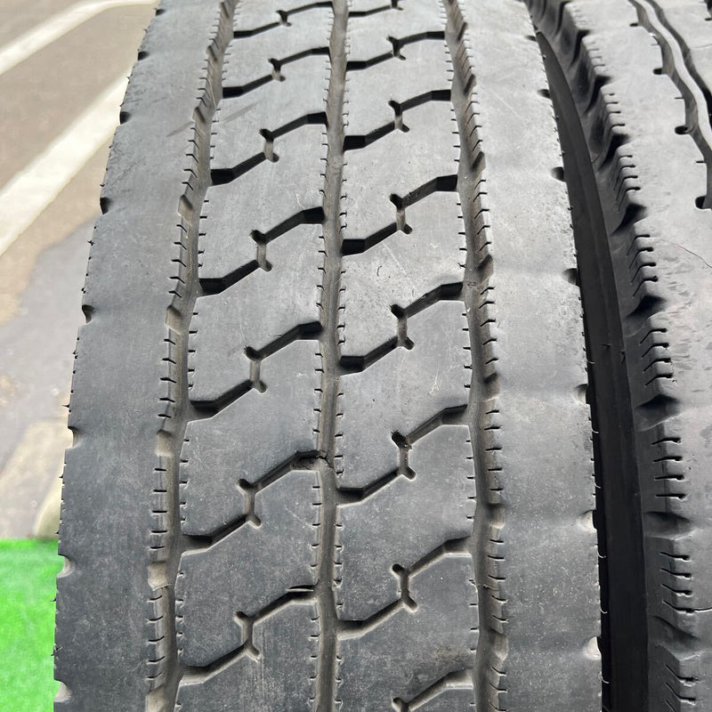 225/80R17.5 中古ミックス　　激安美品　　4本セット：20000円