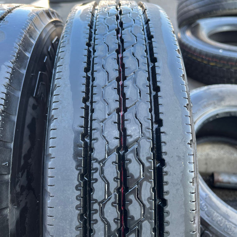 175/75R15 BRIDGESTONE, R205　激安美品　　6本セット：25000円