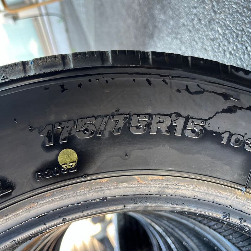 175/75R15 BRIDGESTONE, R205　激安美品　　6本セット：25000円