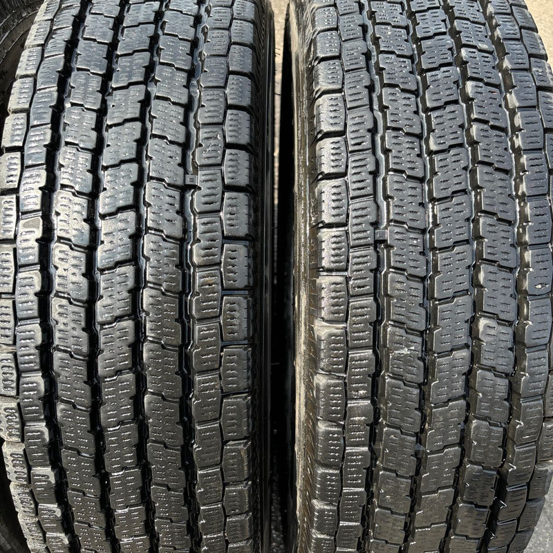 205/70R17.5 115/113L ヨコハマ　年式2020年　激安美品4本セット:19600円