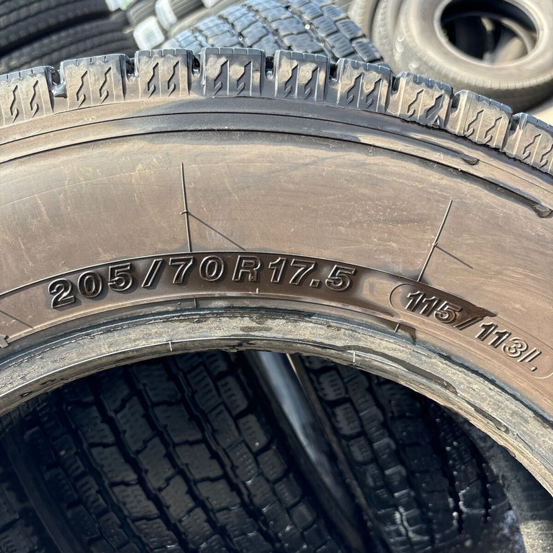 205/70R17.5 115/113L ヨコハマ　年式2020年　激安美品4本セット:19600円