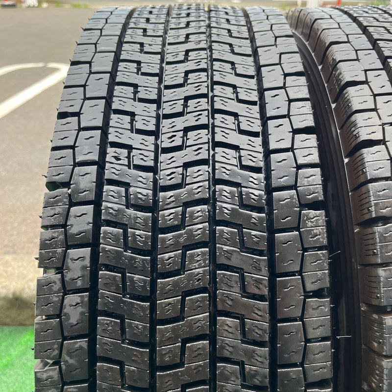 215/70R17.5 123/121 YOKOHAMA, 903ZW　激安美品　　4本セット：23000円