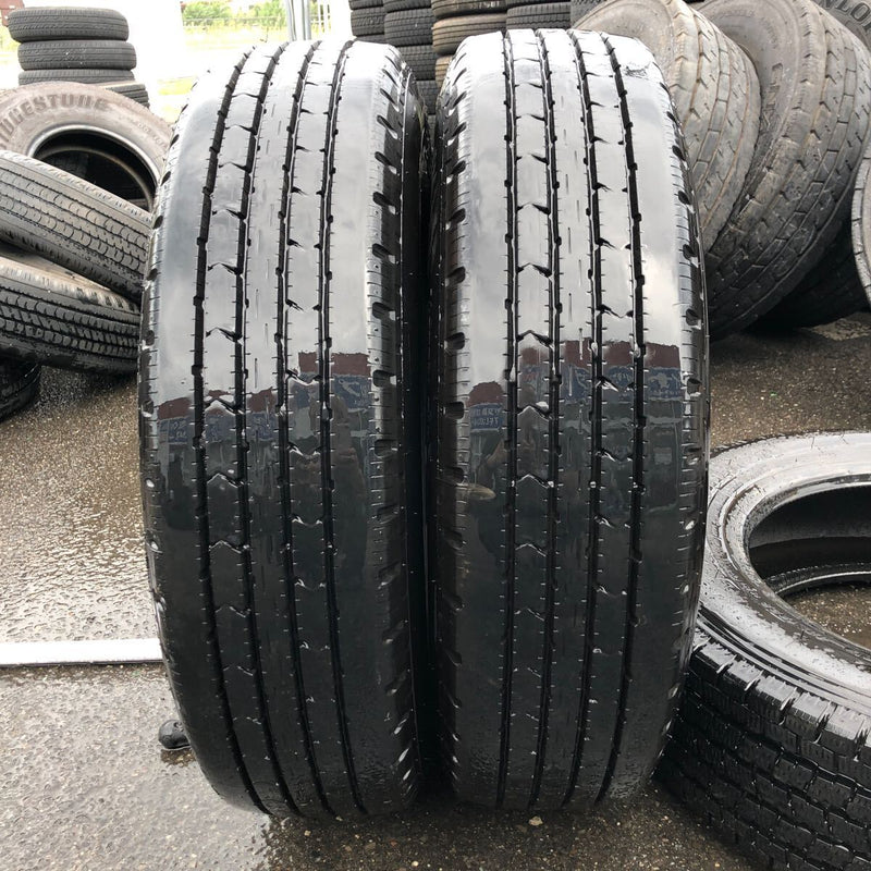 205/75R16 BRIDGESTONE 113/111L, R202, 中古　激安美品　2本セット：9000円