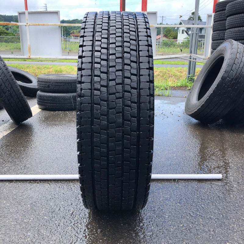 245/70R19.5 BRIDGESTONE 136/134J, W999, 2022年製　激安美品1本:11500円