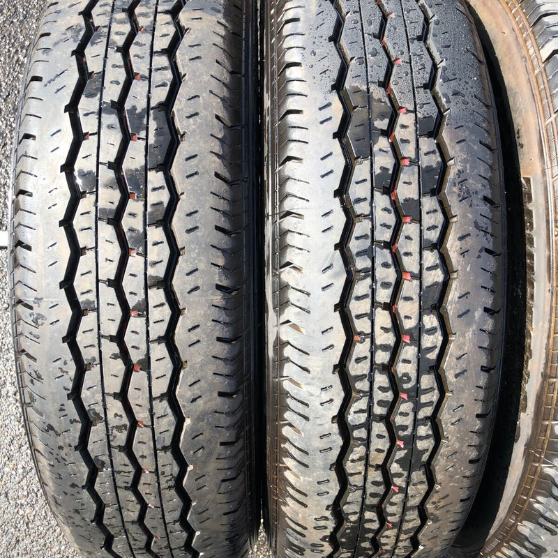 195/80R15 BRIDGESTONE 107/105L, 2016年製　　激安美品　4本セット:18000円