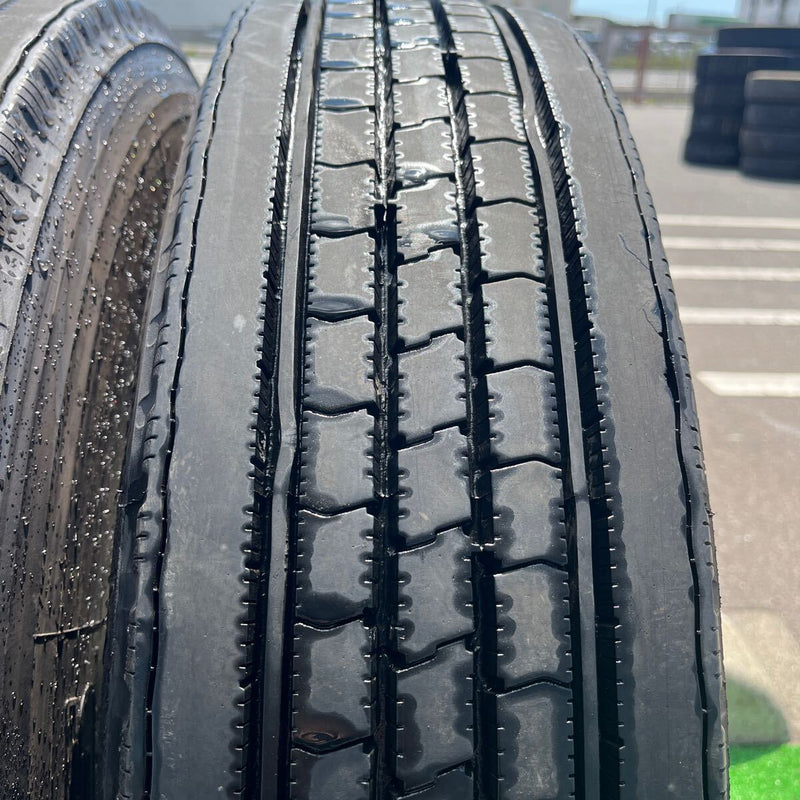 225/80R17.5　BRIDGESTONE, R225 中古　バリ山　　激安美品　6本セット：42000円