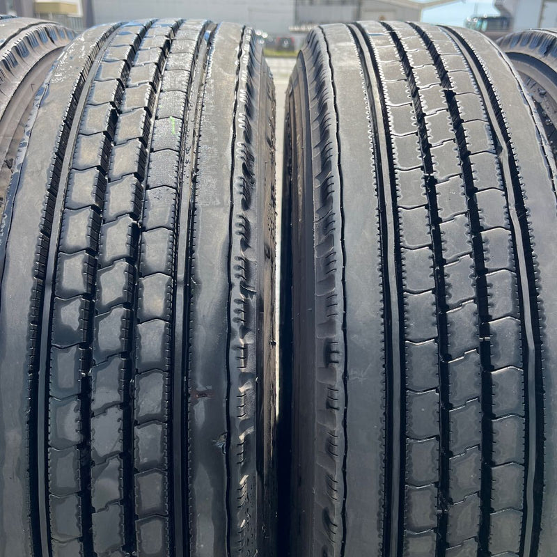 225/80R17.5　BRIDGESTONE, R225 中古　バリ山　　激安美品　6本セット：42000円