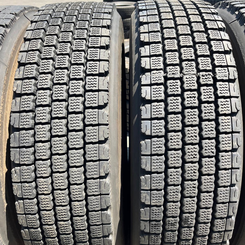 275/80R22.5 再生　中古　W910 バリ溝　激安美品　　8本セット：104000円