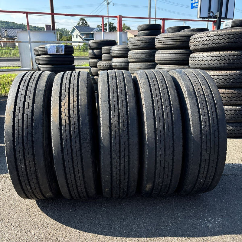 215/85R16 　120/118L LT 　中古　トーヨーM134　2018年 激安美品　4本+1本セット：32500円