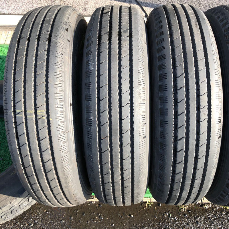 205/85R16 YOKOHAMA 117/115L, RY108, 2018年製　　中古　激安美品　　6本セット：29000円