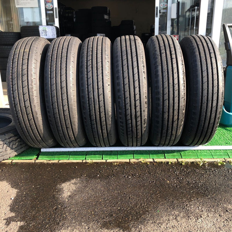 205/85R16 YOKOHAMA 117/115L, RY108, 2018年製　　中古　激安美品　　6本セット：29000円