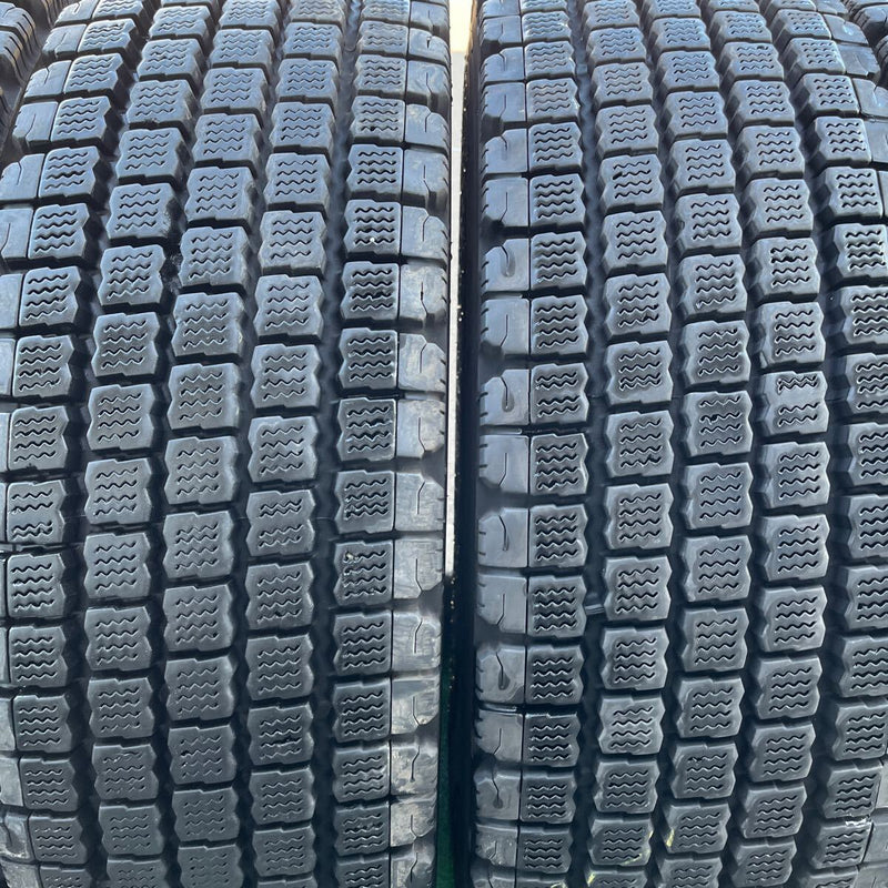 275/80R22.5 BRIDGESTONE, W910 中古スタッドレス　激安美品　　6本セット：105000円