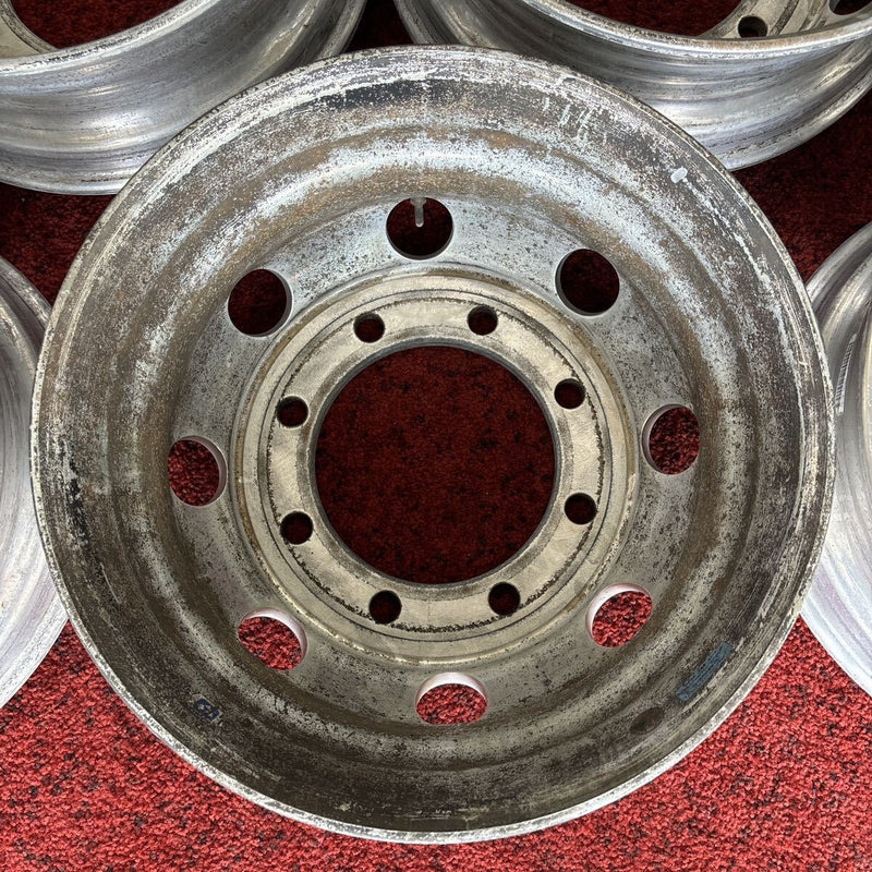 アルコアアルミホイール　19.5×6.75 の8穴(245/70R 19.5或いは、265/70R 19.5などに使う)激安美品　7本セット：115000円