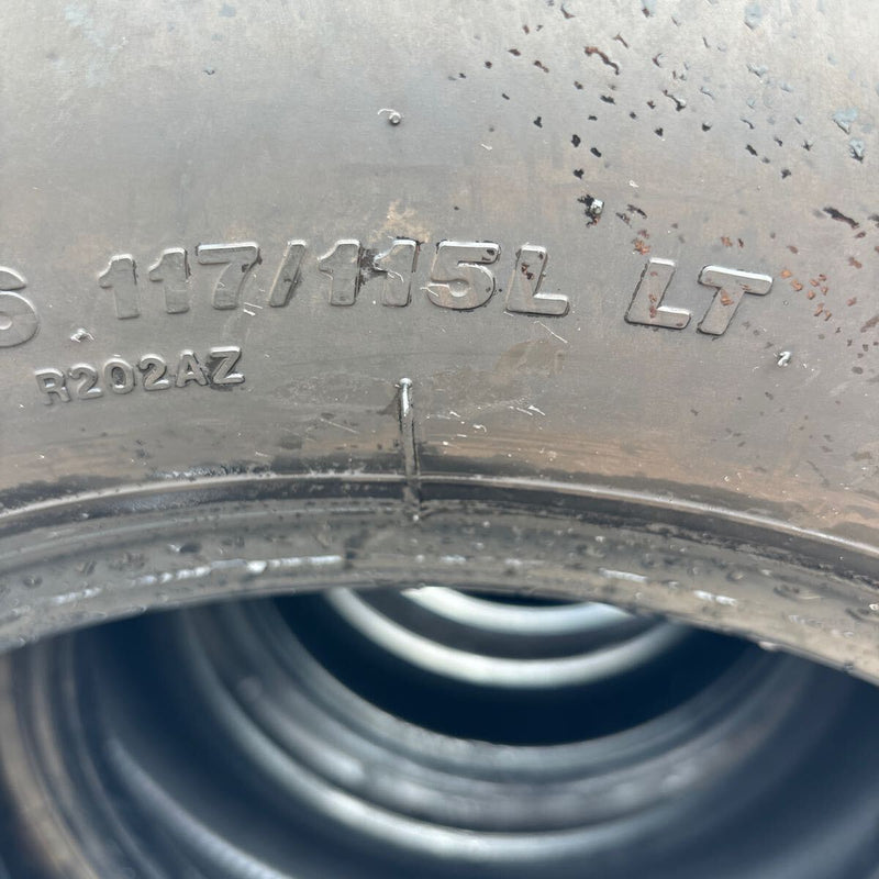 225/70R16 BRIDGESTONE 117/115L, R202, 中古　激安美品　4本＋1セット：25000円