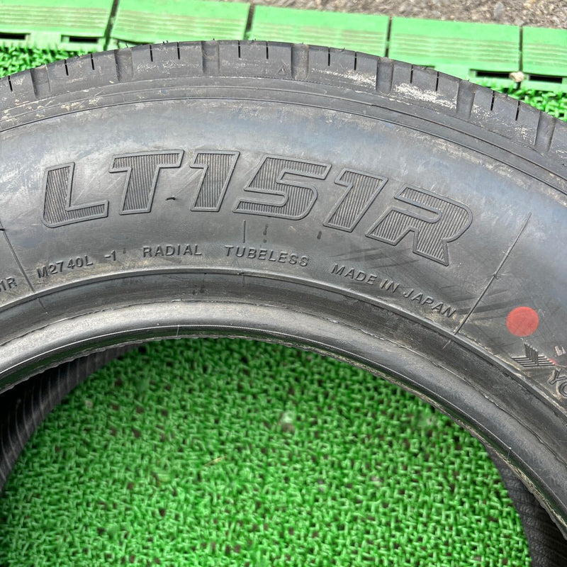 205/65R15 YOKOHAMA 107/105L, LY151R, 12PR, 2017年　バリ溝　イボ付き　　激安美品　　1本：6000円