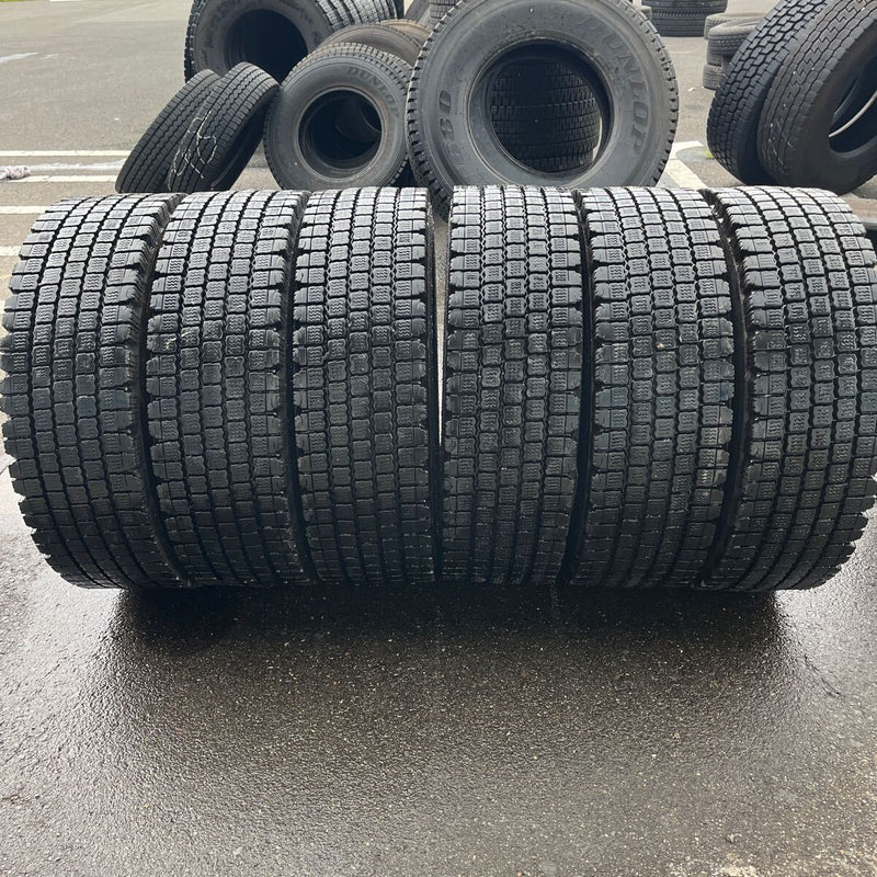 215/70R17.5 BRIDGESTONE, W910 中古　激安美品　　6本セット：38000円