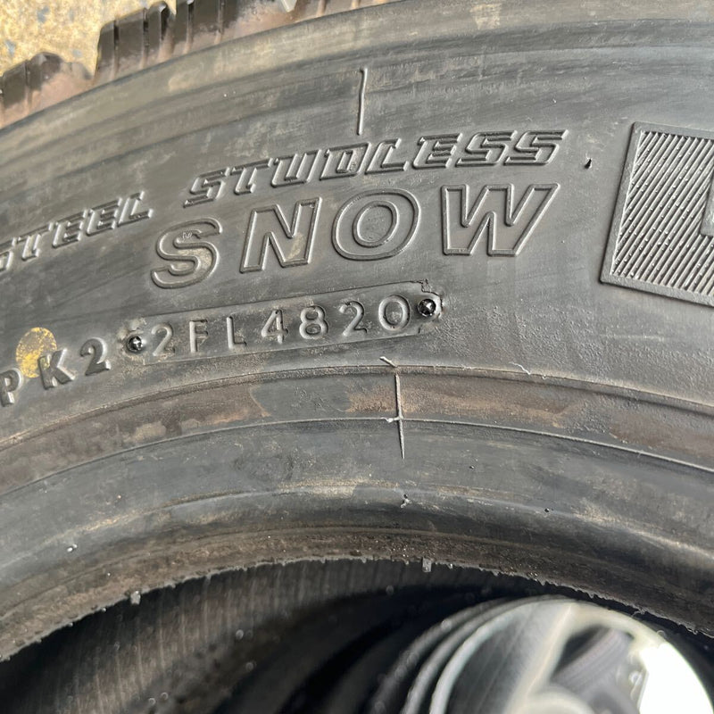 215/70R17.5 BRIDGESTONE, W910 中古　激安美品　　6本セット：38000円