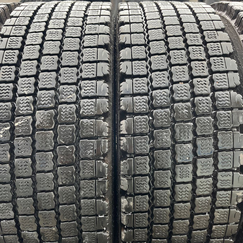 215/70R17.5 BRIDGESTONE, W910 中古　激安美品　　6本セット：38000円